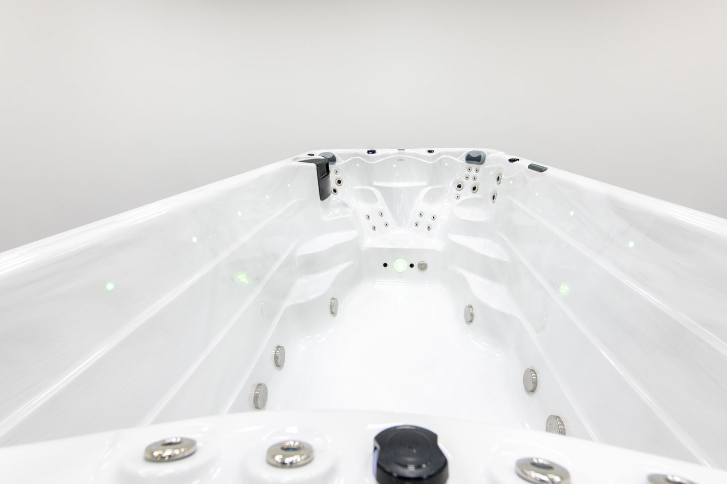 Superior Wellness Ares Hot Tub 4.3 Metre Swim Spa