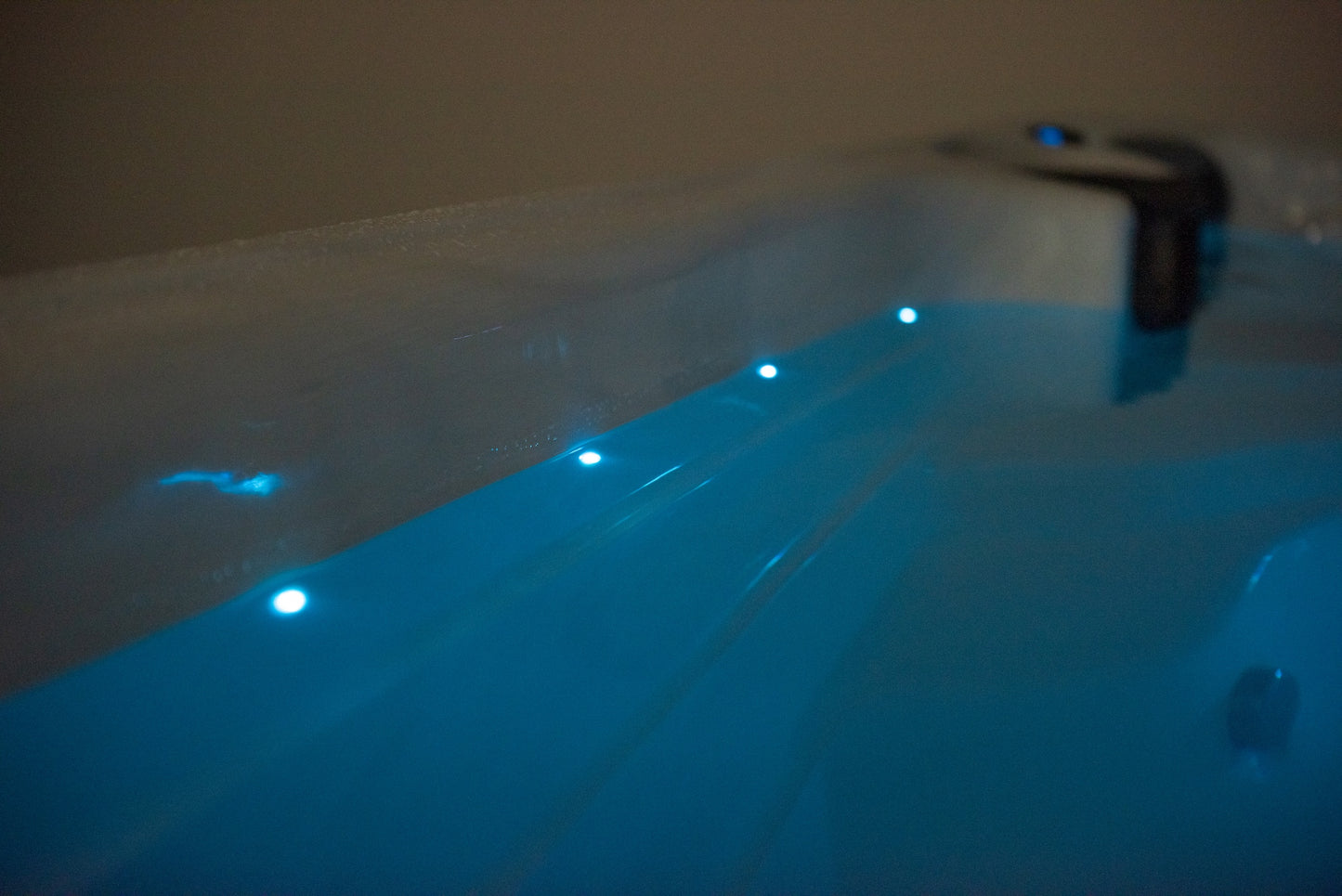 Superior Wellness Ares Hot Tub 4.3 Metre Swim Spa
