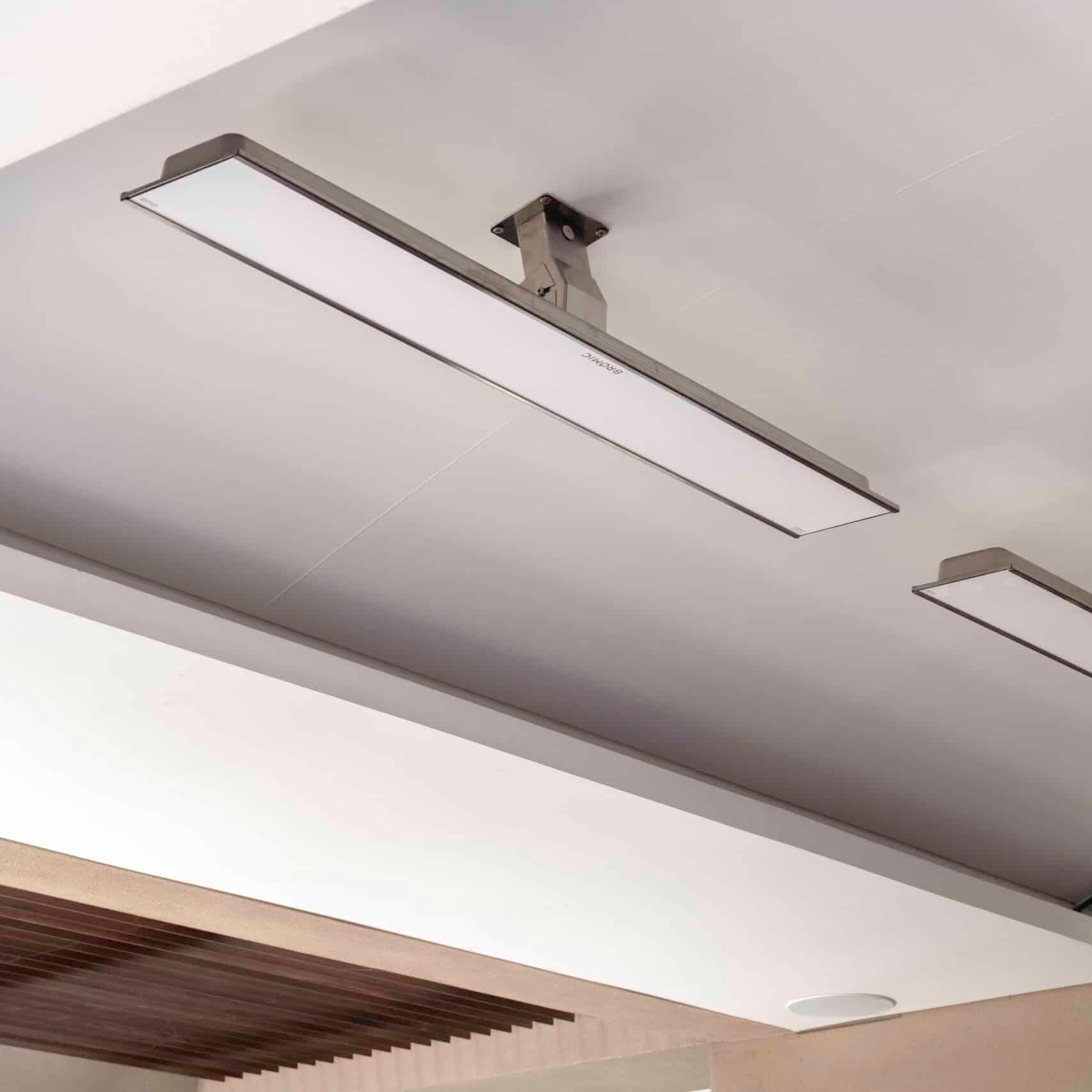 Bromic Heating Platinum Electric Mounting Poles