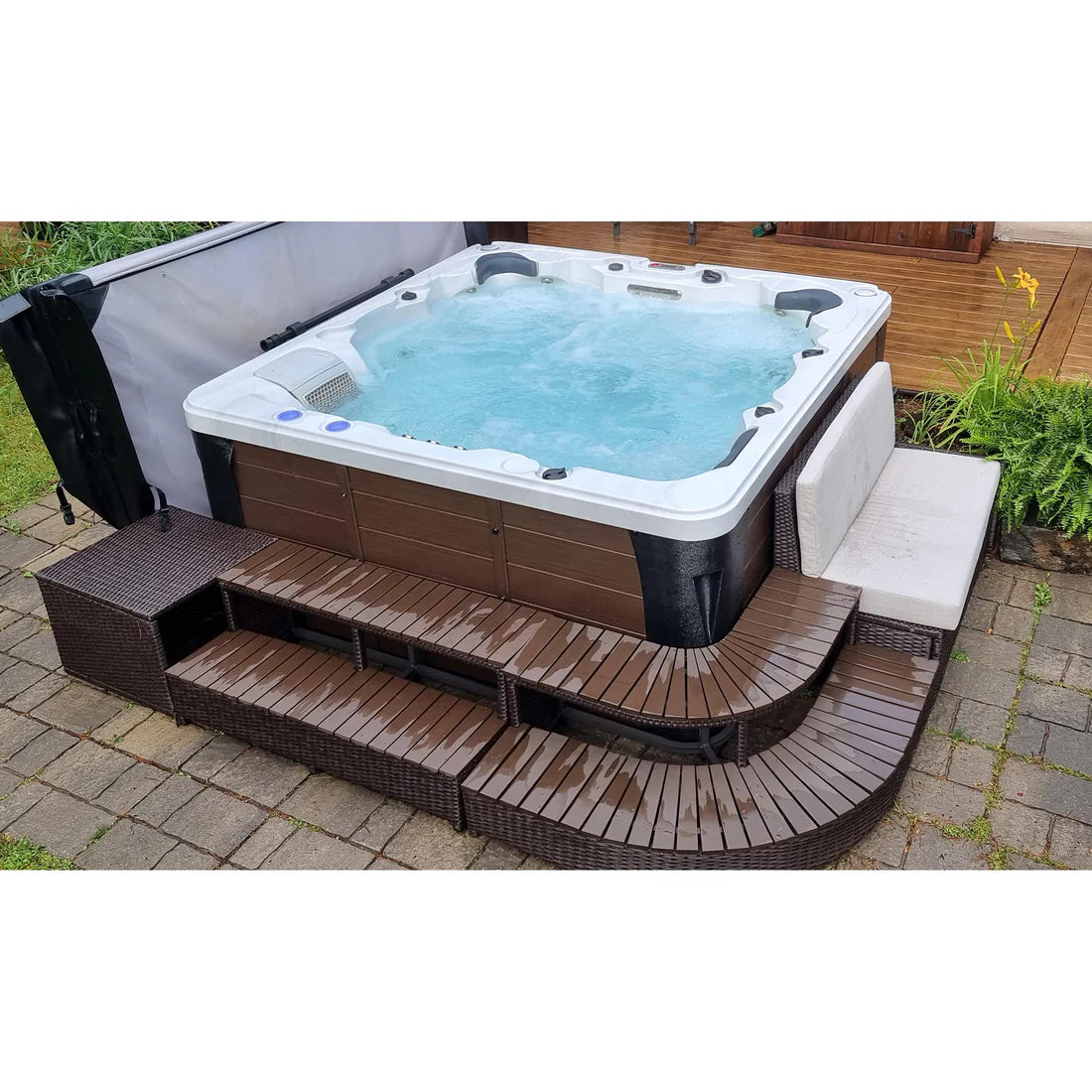 Canadian Spa Erie AI HotTub6 Person 46Jet 213x213cm