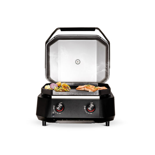 Cozze G-500 plancha with lid and 2 gas burners open