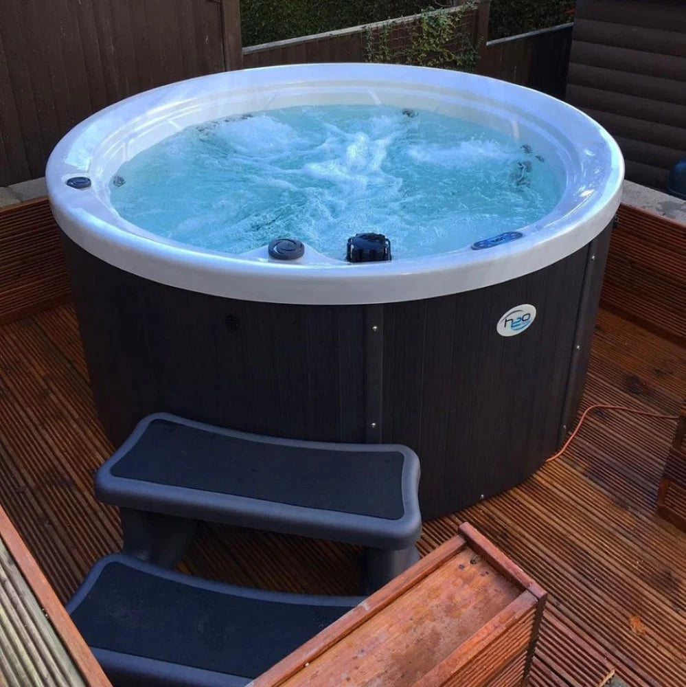 H2OHottubs1000Series13APlug_Play_jpg
