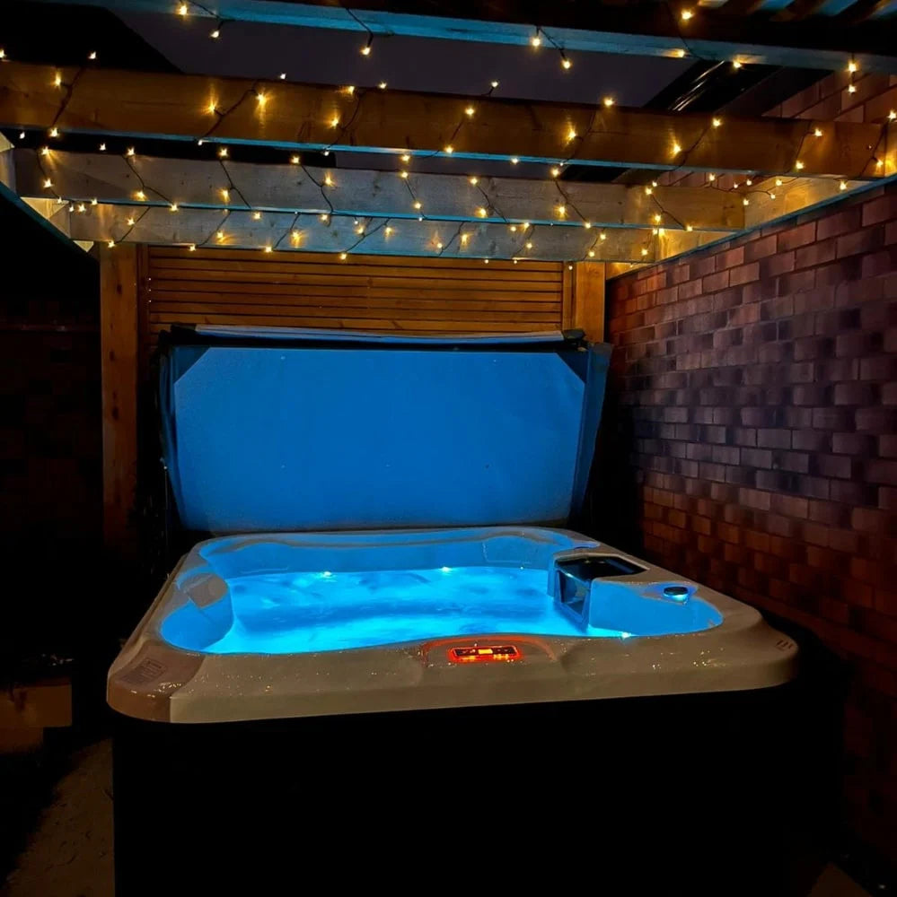 H2O Hottubs 2000 Series 13A Plug & Play