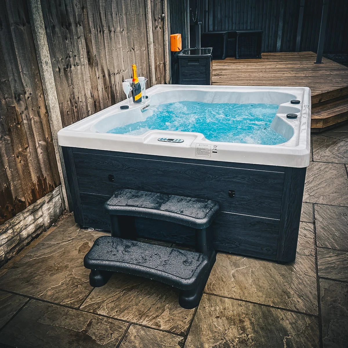 H2O Hottubs Pure Bliss 13A Plug & Play