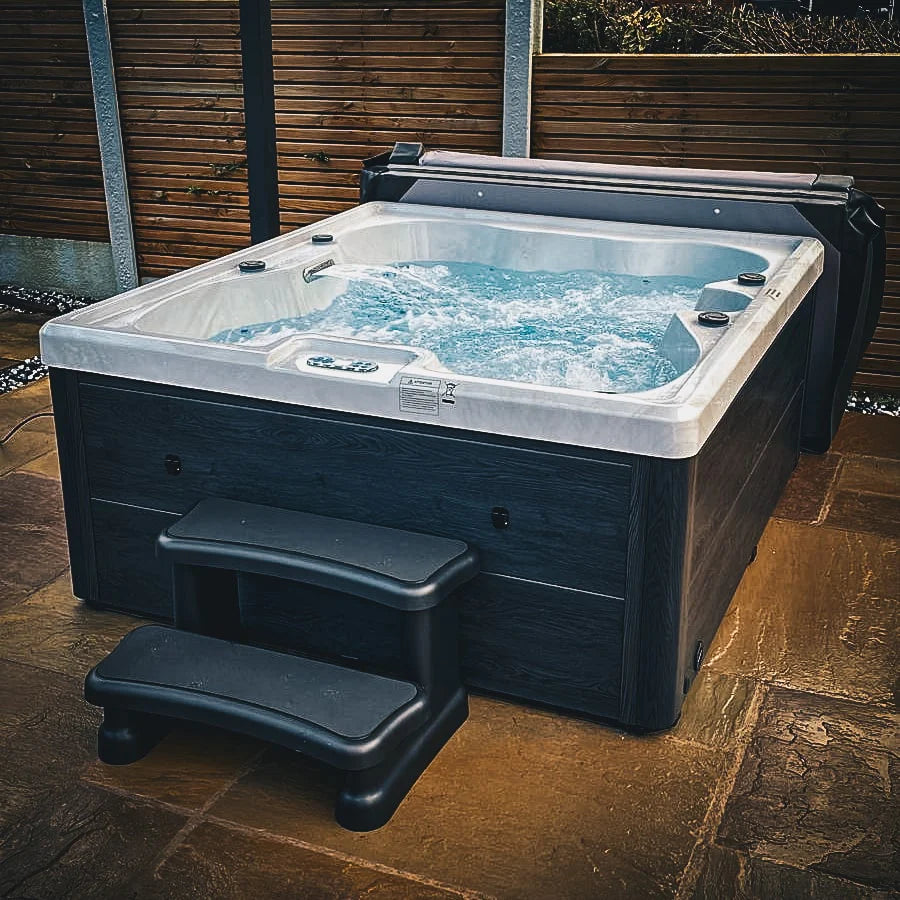 H2O Hottubs Pure Bliss 13A Plug & Play