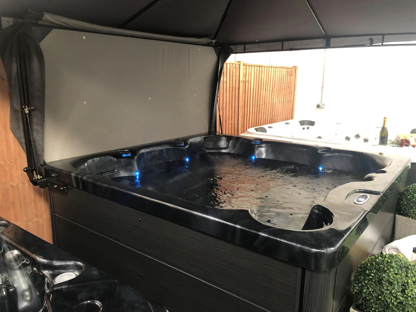 H2O Hottubs Hot Tub Cover Lifter