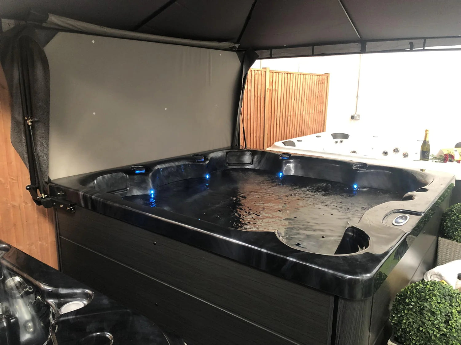 H2O Hottubs Hot Tub Cover Lifter