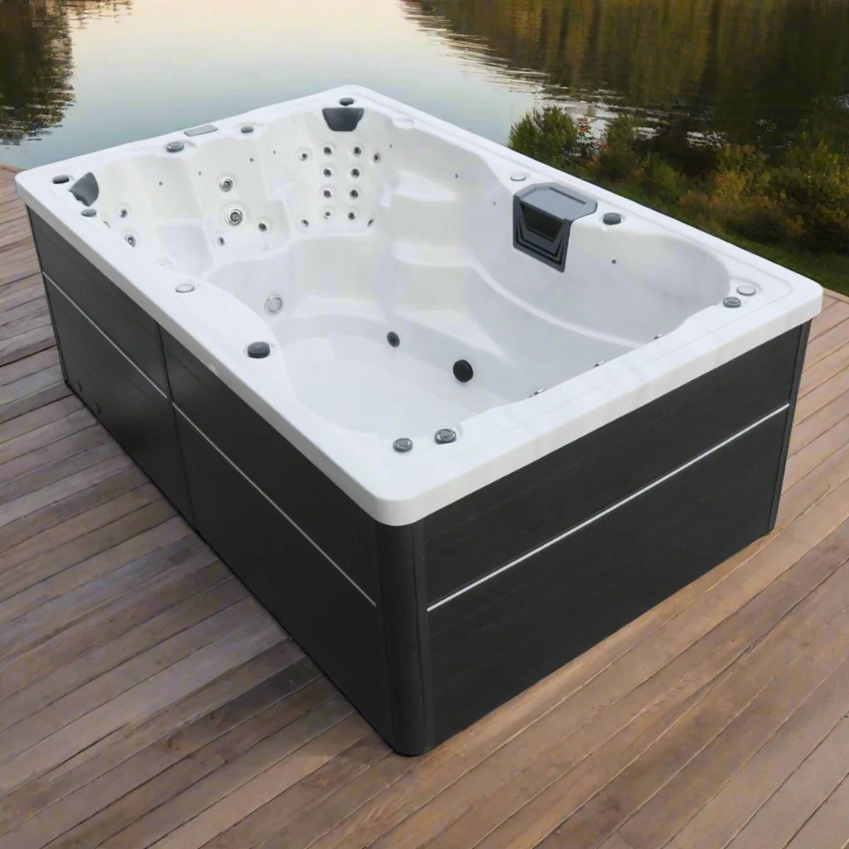 H2O Hottubs Neptune Swim Spa