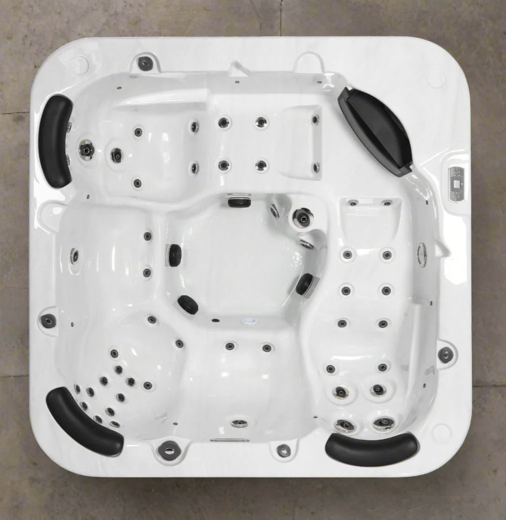 H2O Hottubs Torina 13A Plug & Play