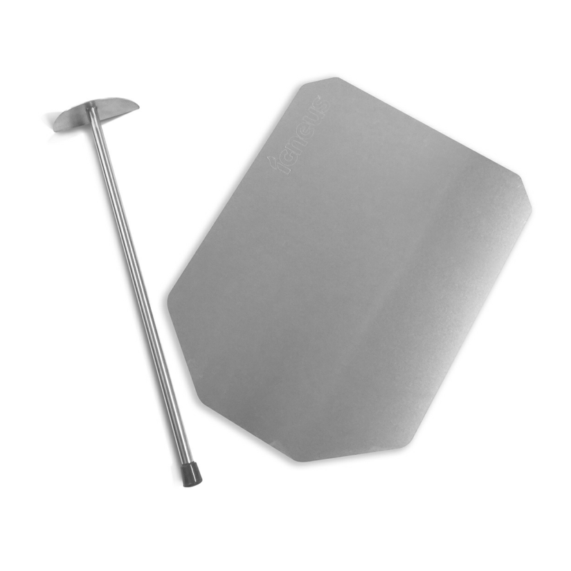 Igneus Minimo Portable Pizza Oven with Peel & Rake