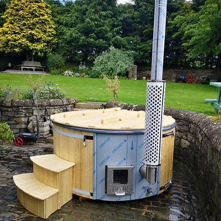 LEOSunnyHottubsThermowoodFibreglassHottub5Person