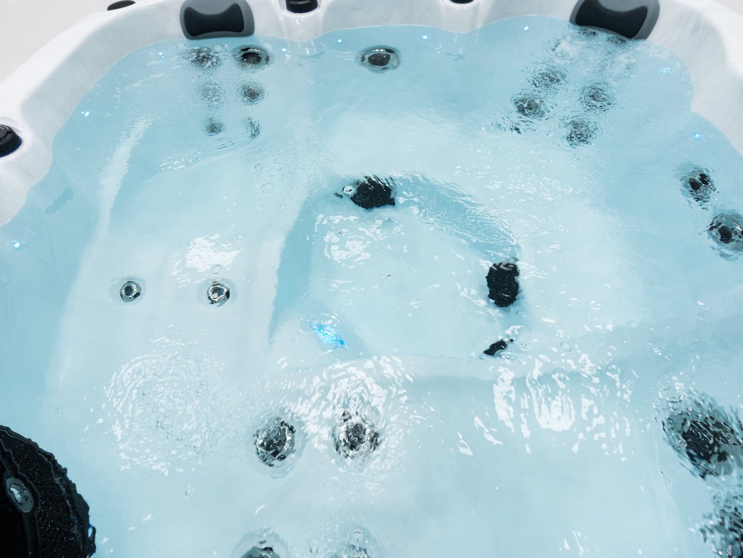 Superior Wellness 5 Person Hot Tub OR2723 13AMP