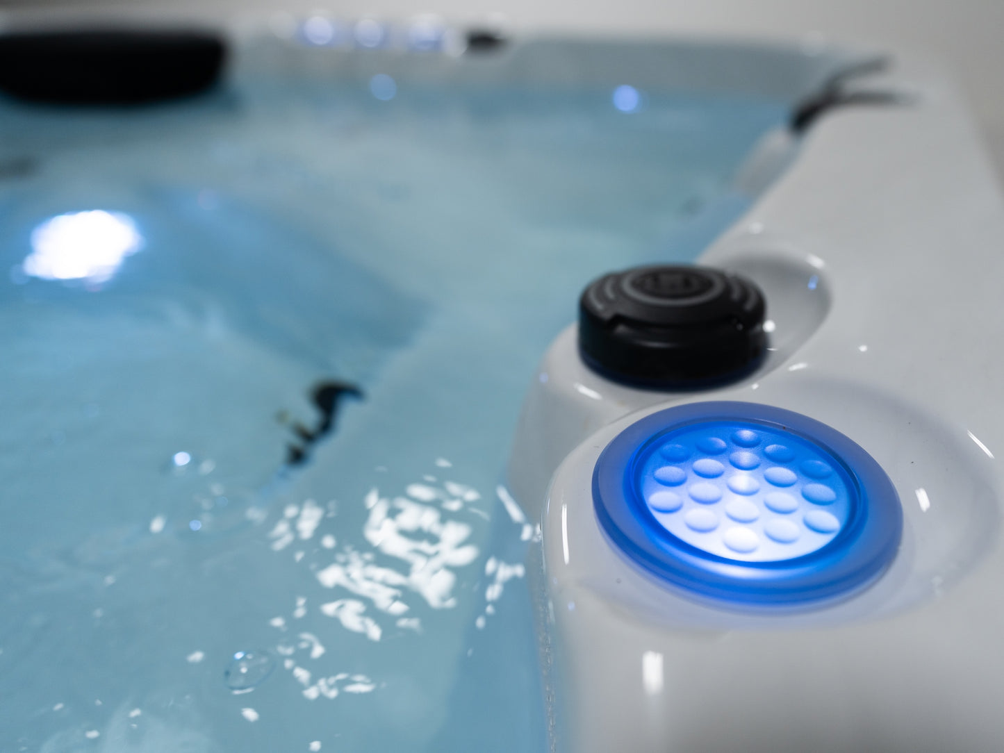 Superior Wellness 5 Person Hot Tub OR2723 13AMP