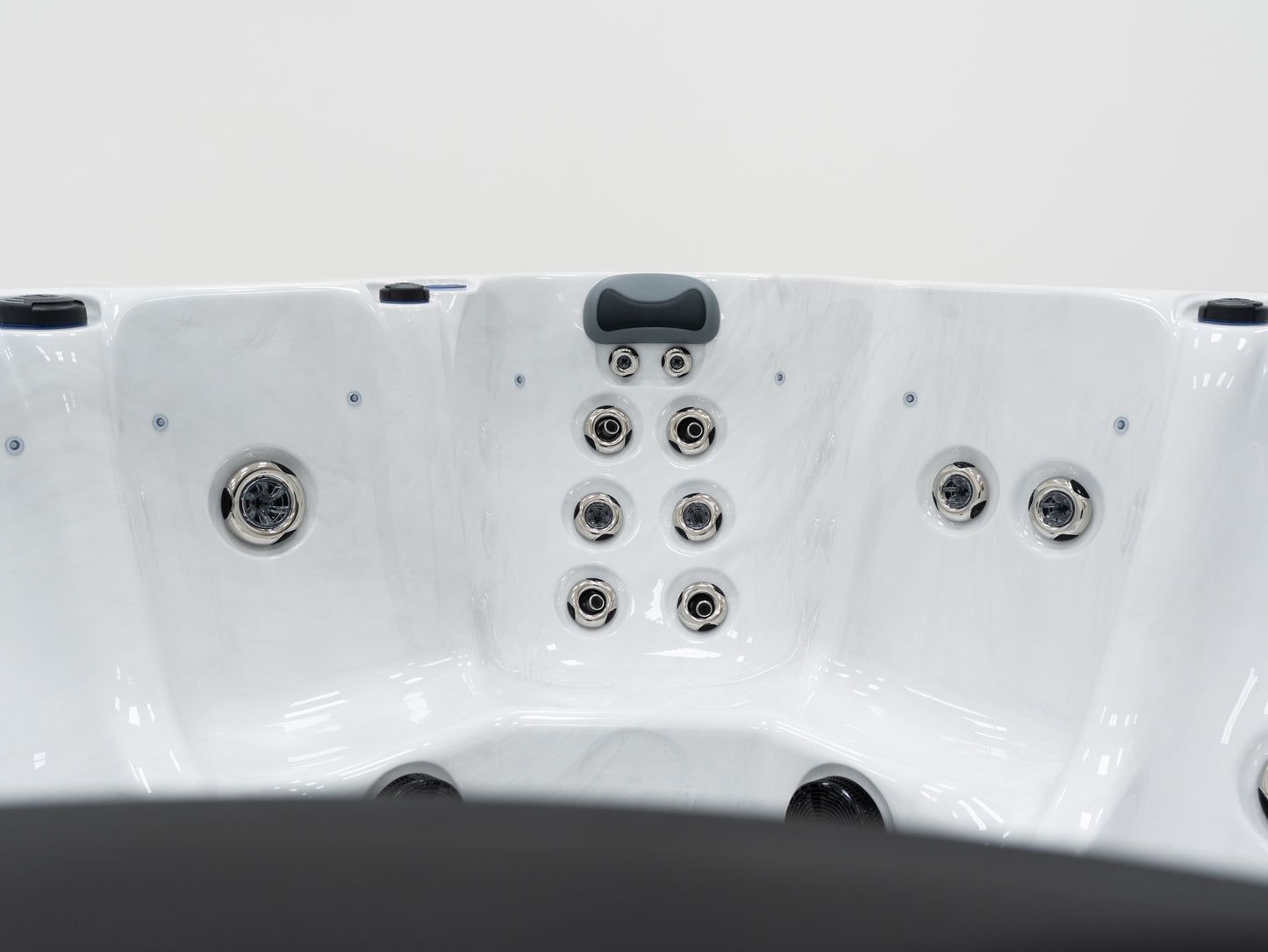 Superior Wellness 5 Person Hot Tub OR2723 13AMP