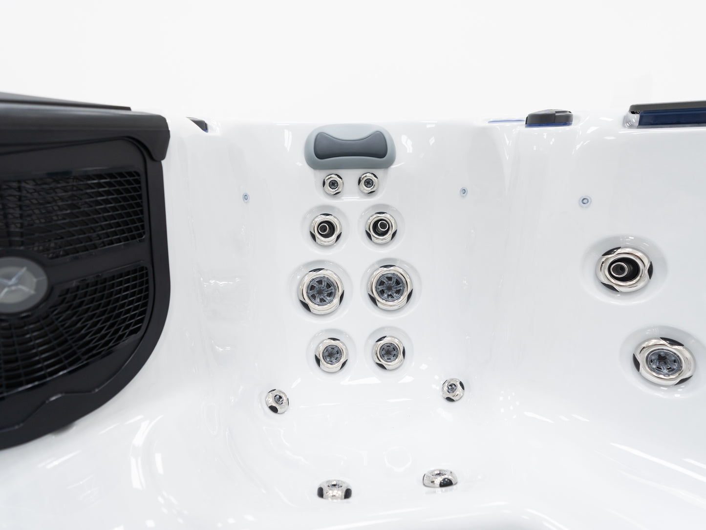 Superior Wellness 7 Person Hot Tub OR5907 32AMP