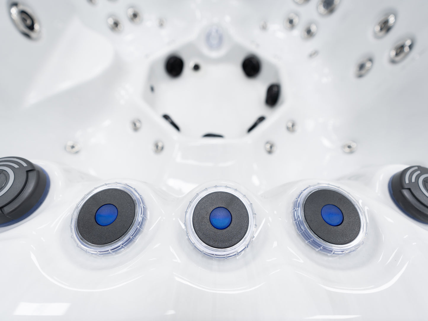 Superior Wellness 7 Person Hot Tub OR5907 32AMP