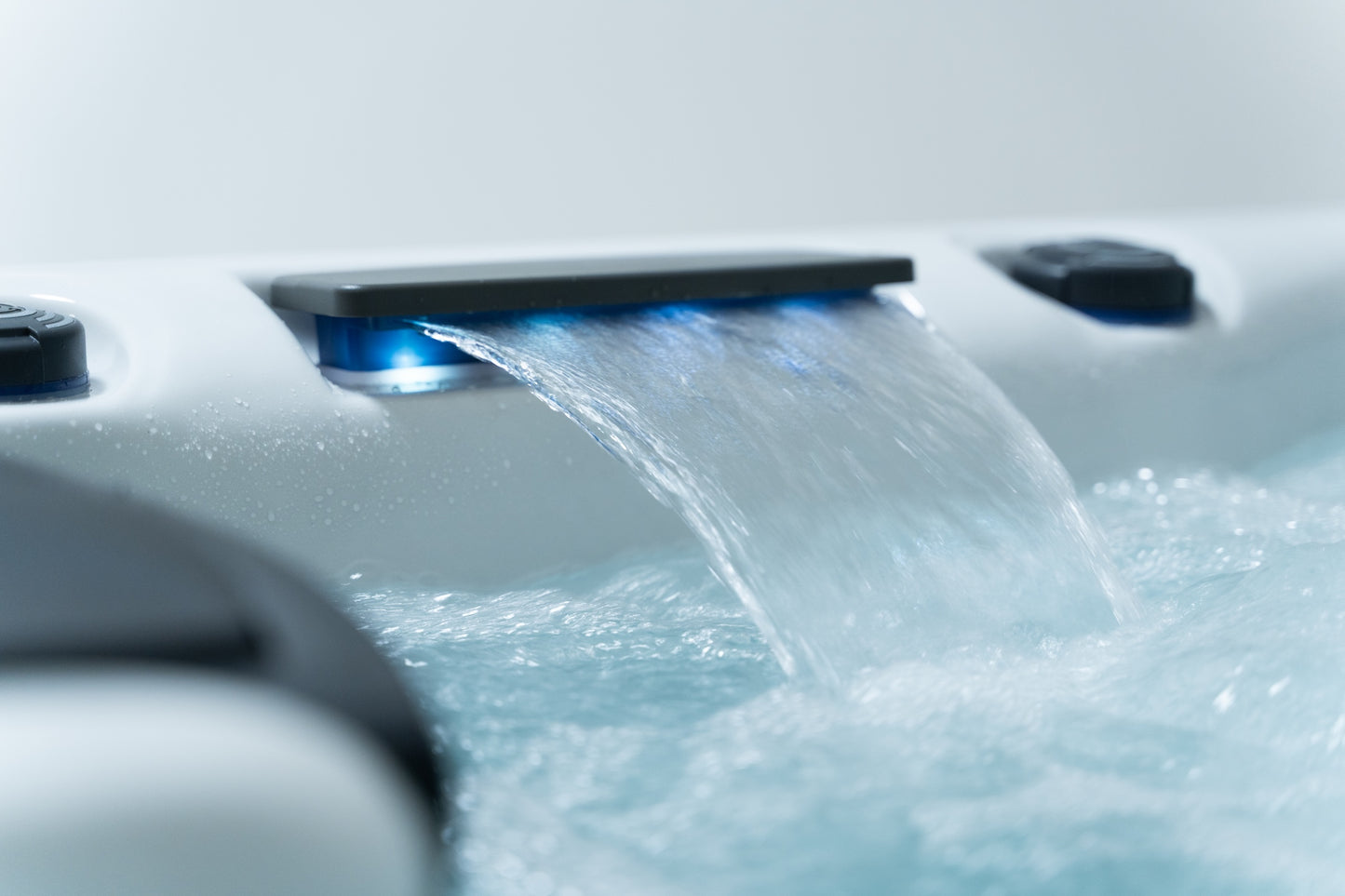 Superior Wellness 5 Person Hot Tub OR7915 32AMP