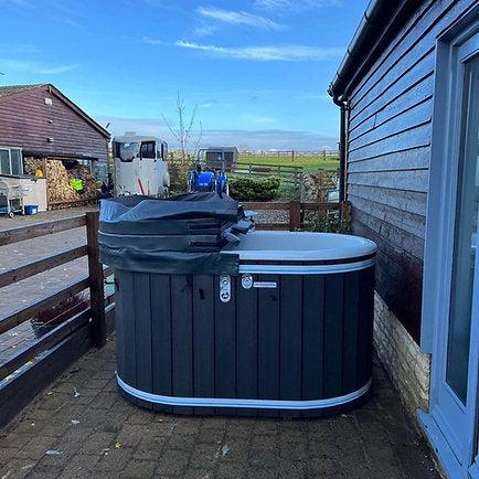 Sunny Hottubs FIiberglass Wooden Hot Tub 2 Seater Luxequipmentonline