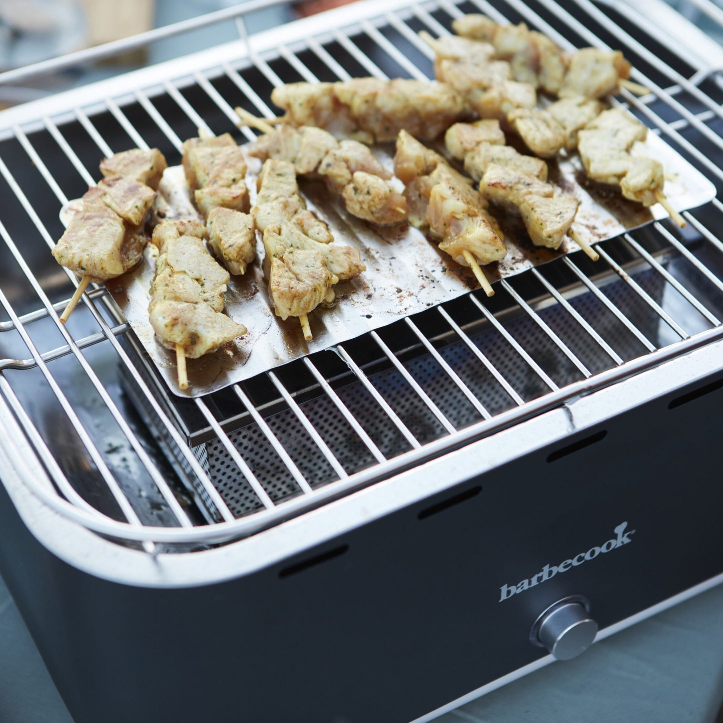 Barbecook Carlo charcoal table grill Urban Grey 44x33x21cm grill top