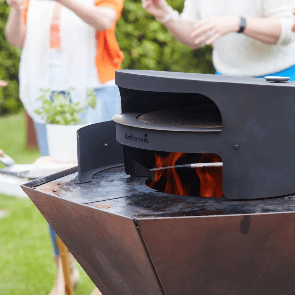 Barbecook Dynamic Centre Pizza oven outdoor