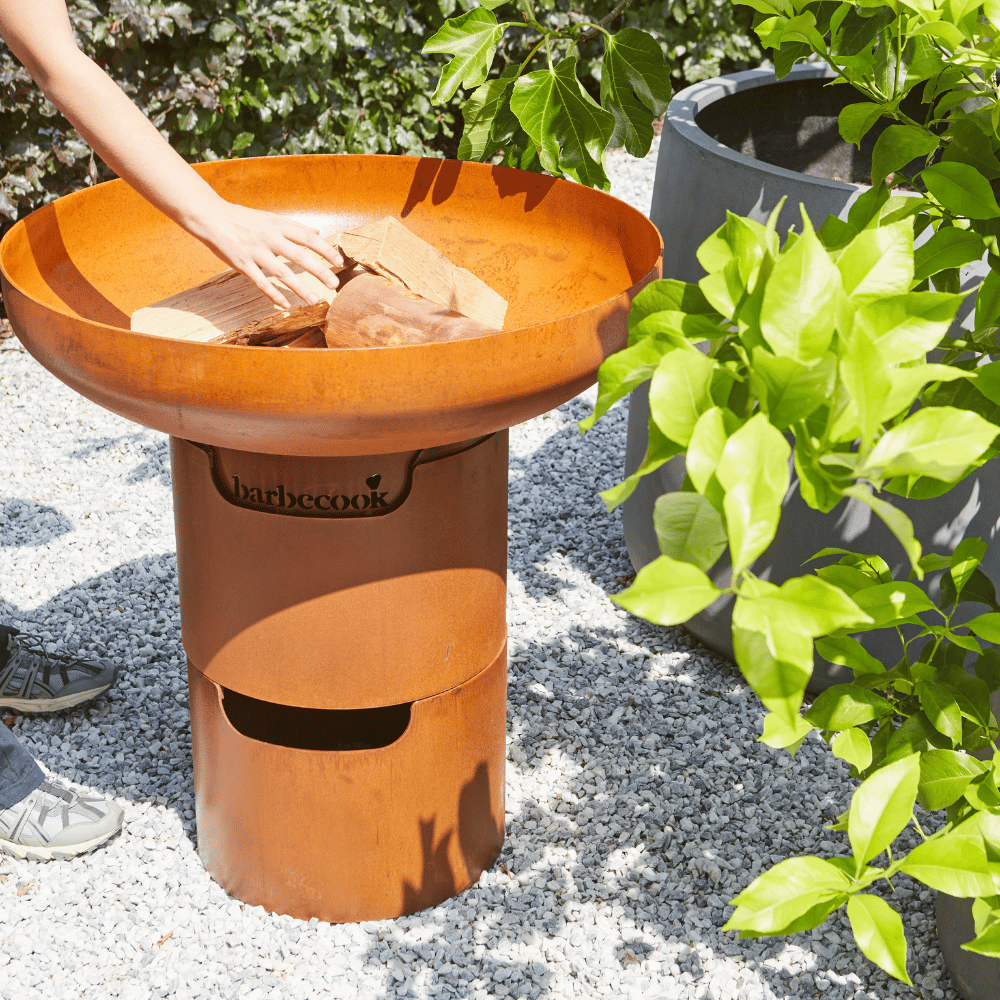 Barbecook base for Jack 60/75 in cortensteel with firewood