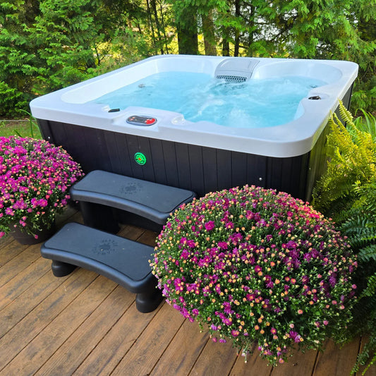 CanadianSpaManitobaAIPatioSpa4Person14Jet172x154cm