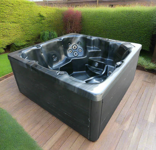 H2O Hottubs 2500 Series 13A Plug & Play