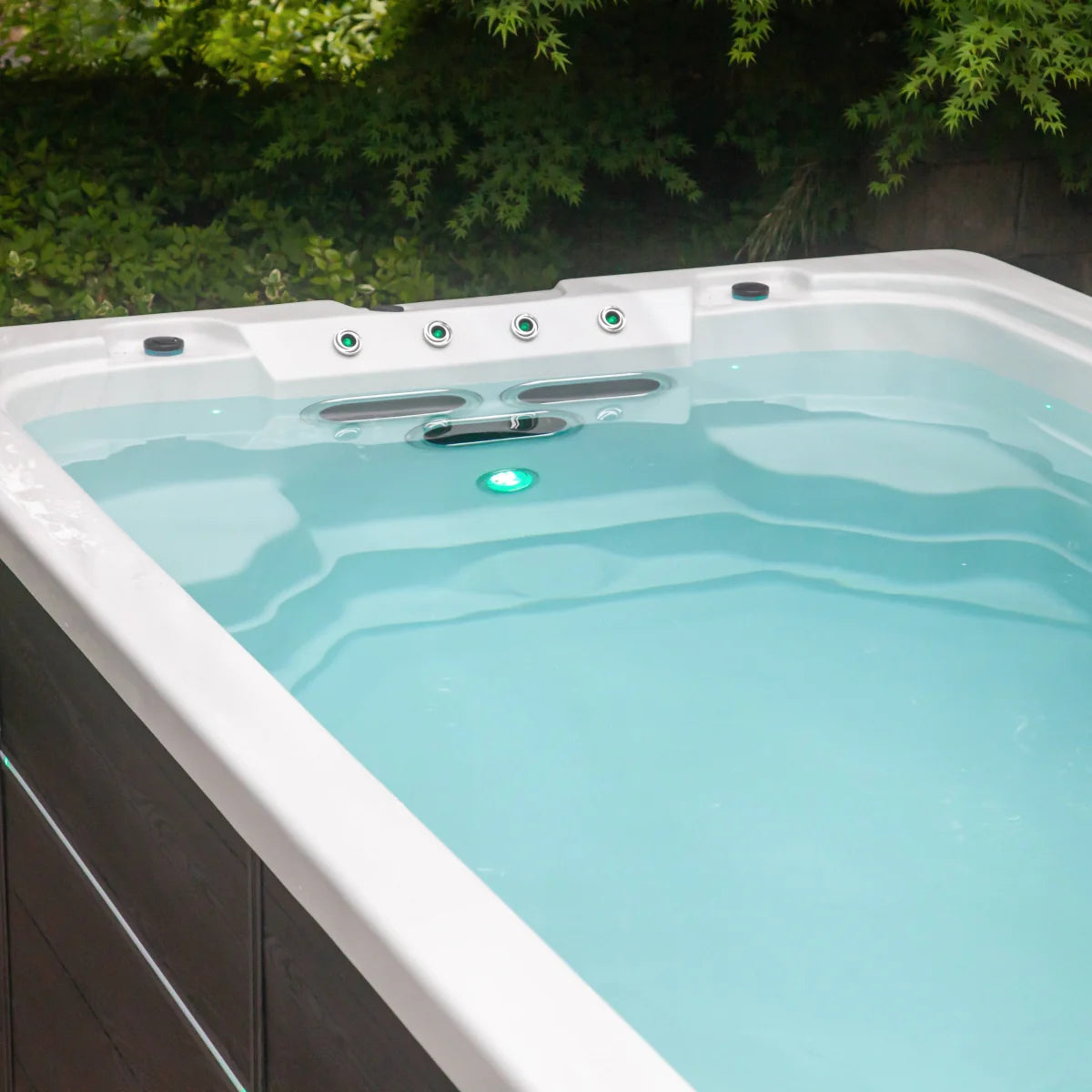 H2O Hottubs Athena 4.8m Swim Spa