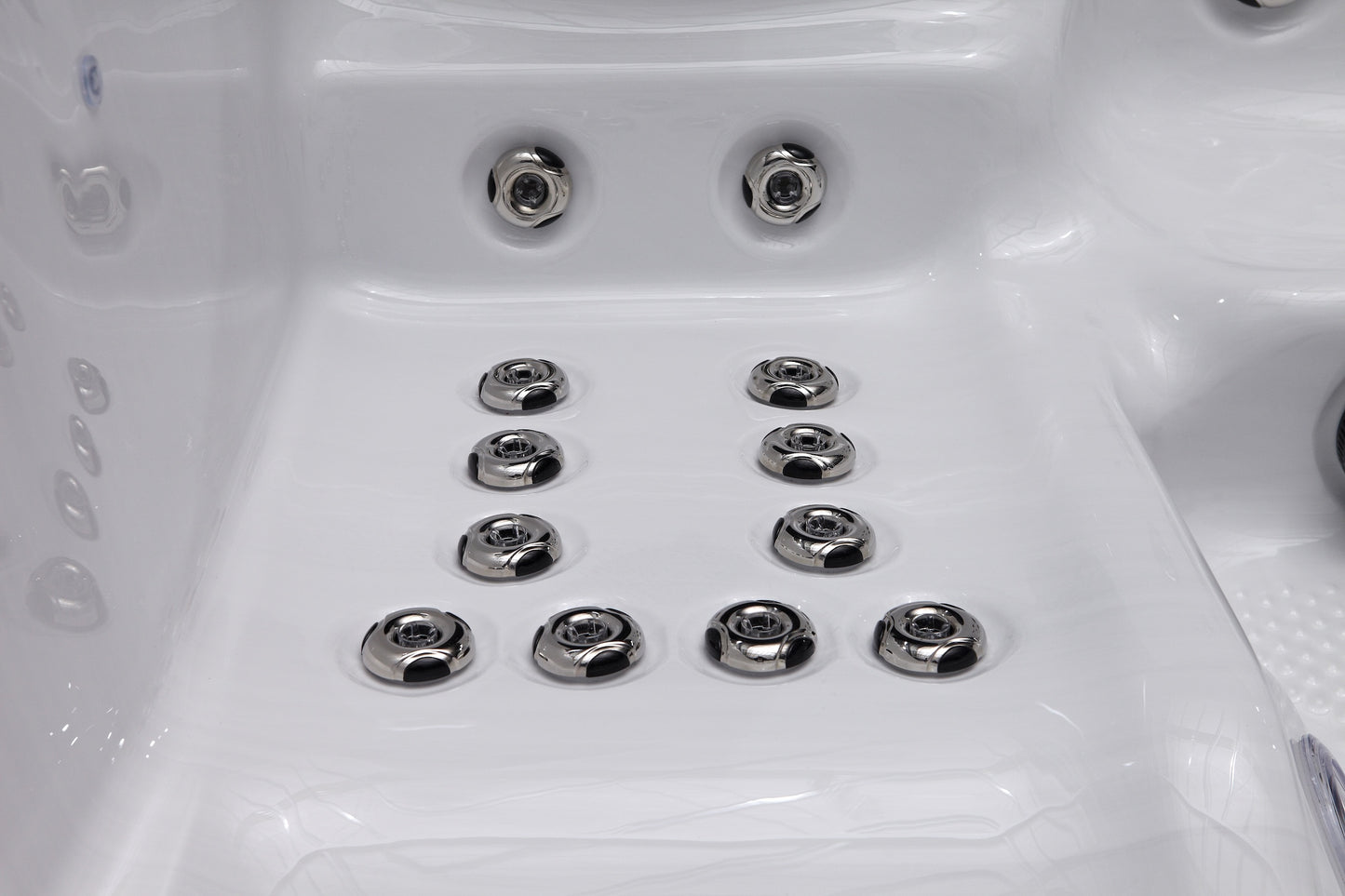 Superior Wellness 6 Person Hot Tub OR5915 32AMP