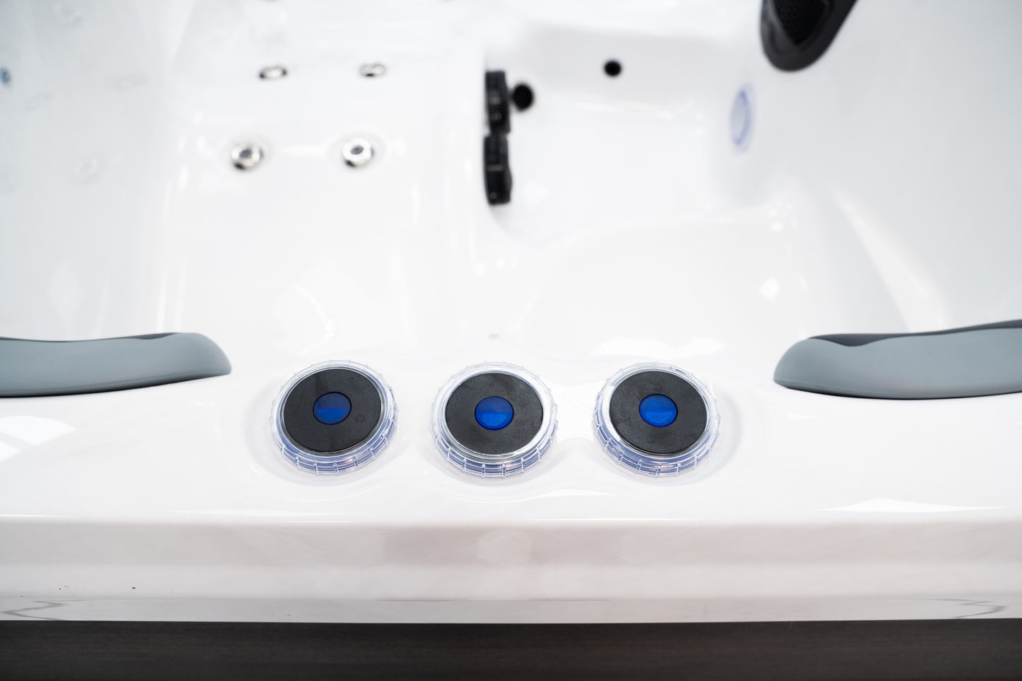 Superior Wellness 3 Person Hot Tub OR2612 13AMP