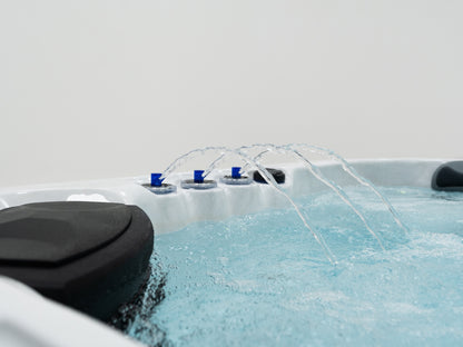 Superior Wellness 5 Person Hot Tub OR2723 13AMP