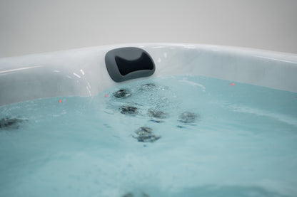 Superior Wellness 6 Person Hot Tub OR2815 13AMP