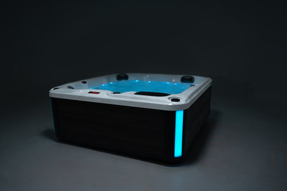 Superior Wellness 6 Person Hot Tub OR2815 13AMP