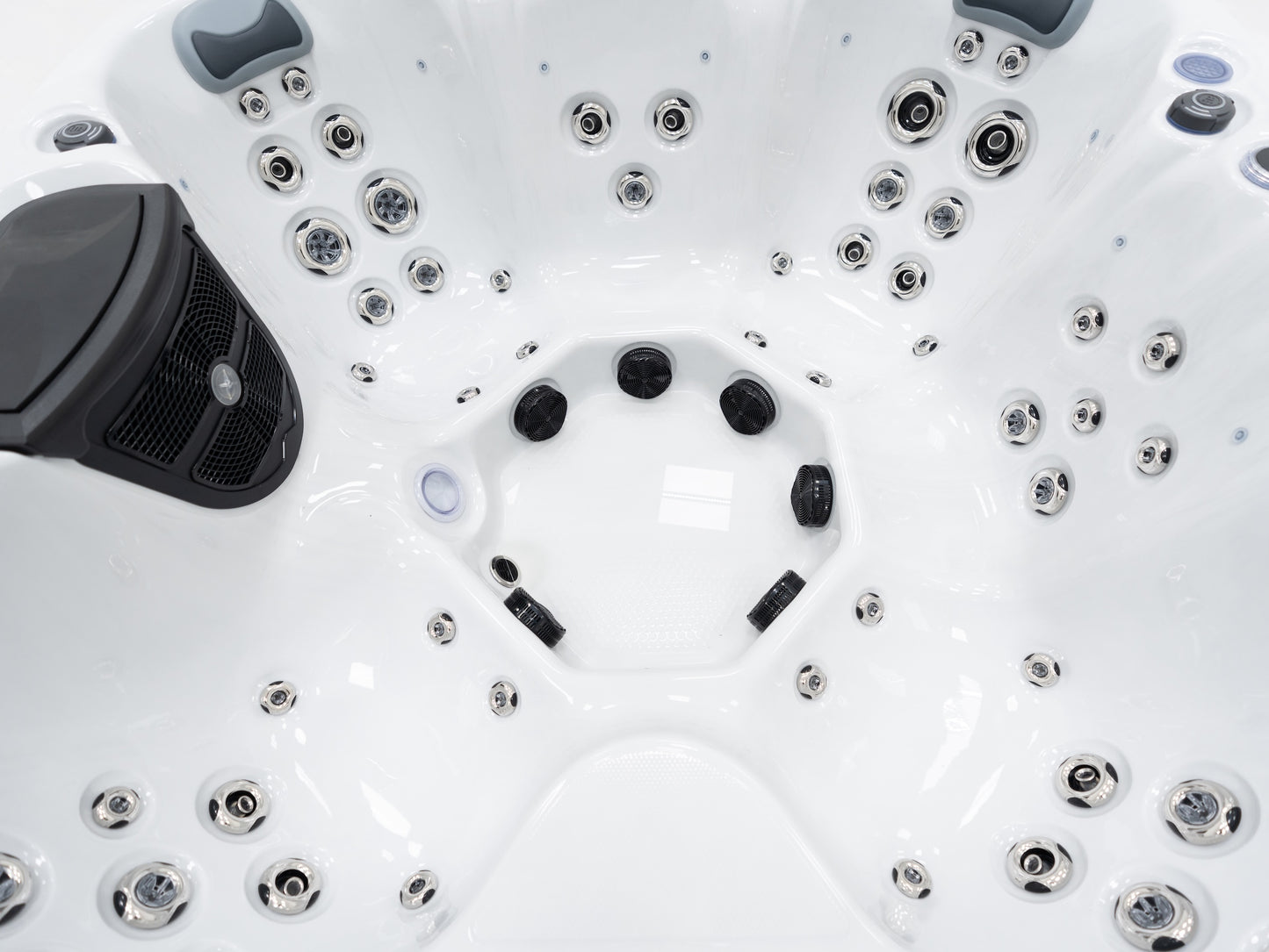 Superior Wellness 7 Person Hot Tub OR5907 32AMP